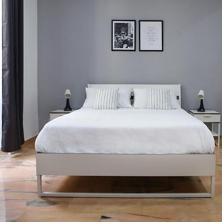 Modern Apartment At Piazza Del Gesu' By Wonderful Italy Neapol Exteriér fotografie