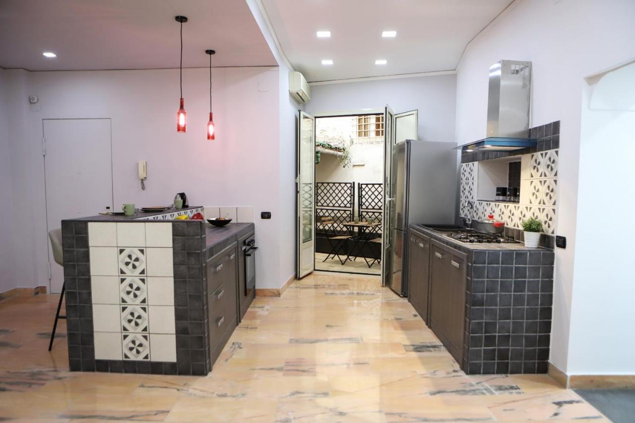 Modern Apartment At Piazza Del Gesu' By Wonderful Italy Neapol Exteriér fotografie